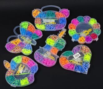 резинки для плетіння браслетів в контейнері в асортименті