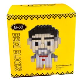 Конструктор Magic Blocks Lewandowski 12 см 560 деталей ZQMX-11