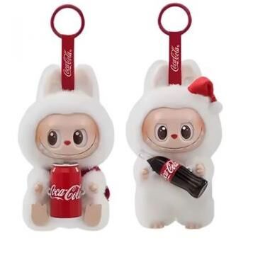 Іграшка-брелок Labubu 15см з Coca Cola білий 712527 Ціна (цена) 251.10грн. | придбати  купити (купить) Іграшка-брелок Labubu 15см з Coca Cola білий 712527 доставка по Украине, купить книгу, детские игрушки, компакт диски 1