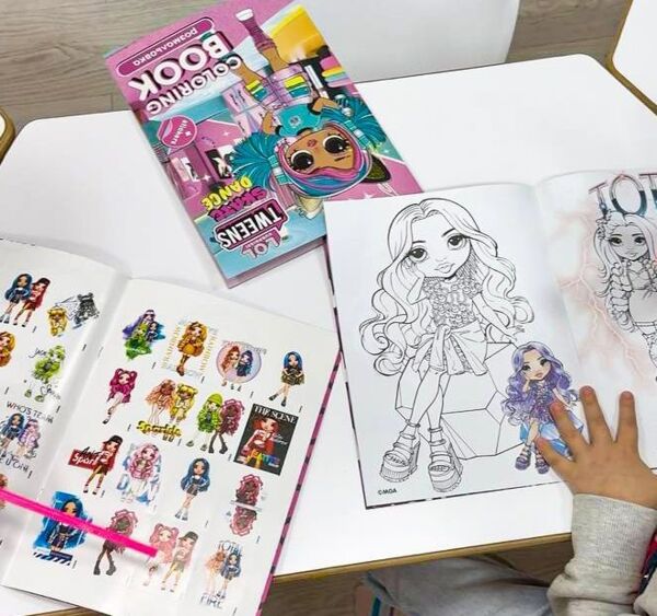 Розмальовка зі стікерами L.O.L.M.G Queens 2 LCB15 Ціна (цена) 56.00грн. | придбати  купити (купить) Розмальовка зі стікерами L.O.L.M.G Queens 2 LCB15 доставка по Украине, купить книгу, детские игрушки, компакт диски 3