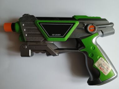 Уцінка Пістолет дитячий 3D Light Hot на батарейці (сіро-зелений) звук світло (заїдає)